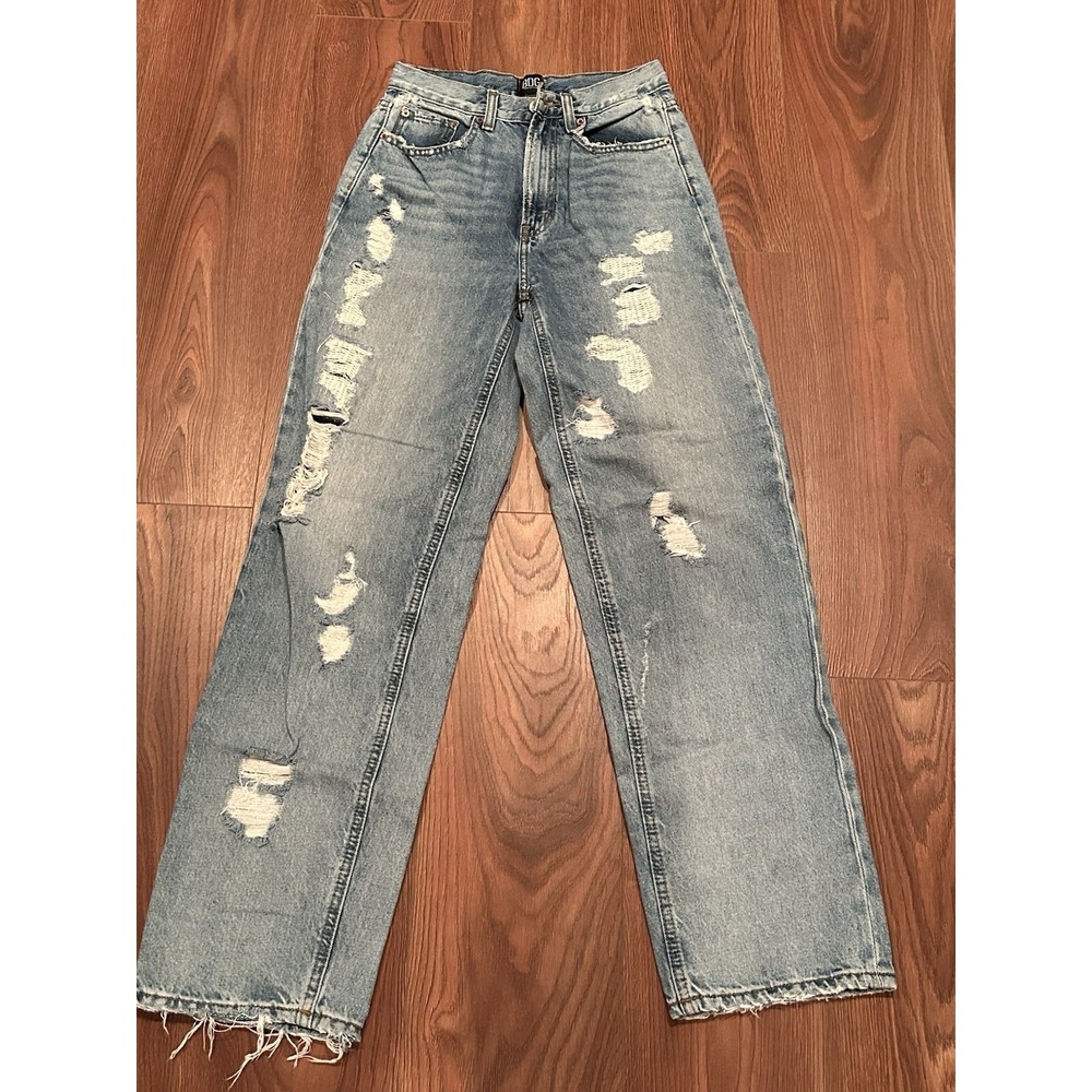 URBAN OUTFITTERS BDG jeans Womens 26 Blue Denim Light HIGH RISE‎ BAGGY RIPPED